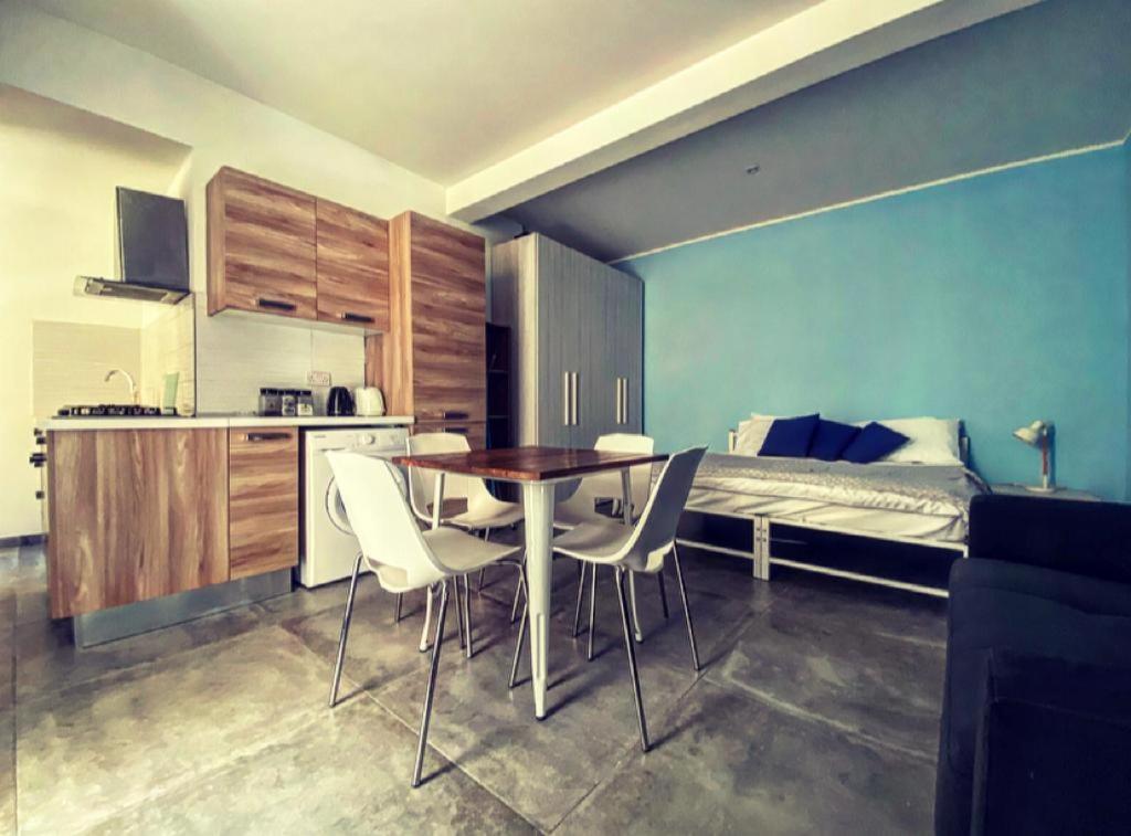 Malta Suites Senglea Exterior foto